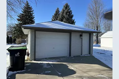 718 Grove Street, Beaver Dam, WI 53916 - Photo 4