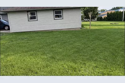 718 Grove Street, Beaver Dam, WI 53916 - Photo 12