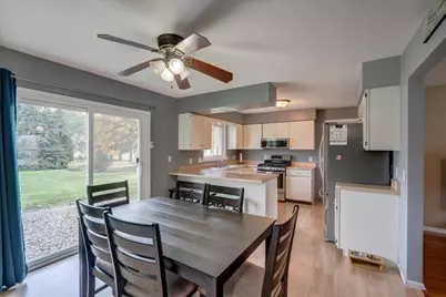 90 E Countryside Drive, Janesville, WI 53536 - Photo 12