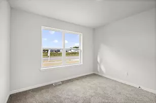 400 Orchid Ave, Stoughton, WI 53589 - Photo 16