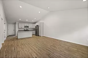 400 Orchid Ave, Stoughton, WI 53589 - Photo 12