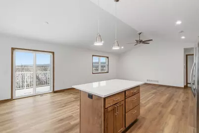 624 Roosevelt Street, Baraboo, WI 53913 - Photo 6