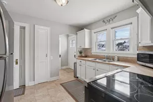 108 4th St, Waunakee, WI 53597 - Photo 16