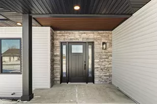 752 Erik St, Spring Green, WI 53588 - Photo 2