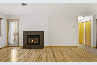311 N Hancock Street #231, Madison, WI 53703 - Photo 6