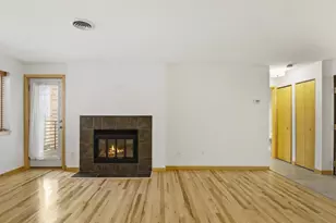 311 N Hancock St, Madison, WI 53703 - Photo 6