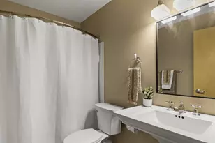 311 N Hancock St, Madison, WI 53703 - Photo 4