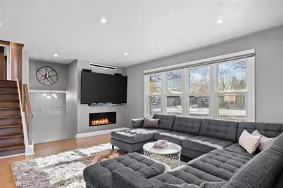 132 W Macarthur Street, Sun Prairie, WI 53590 - Photo 6