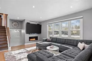 132 W MacArthur St, Sun Prairie, WI 53590 - Photo 6