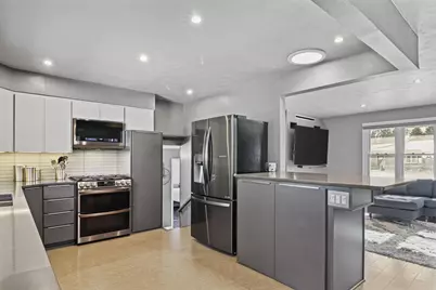 132 W Macarthur Street, Sun Prairie, WI 53590 - Photo 10