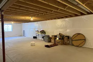 863 E Bridget Dr, Beloit, WI 53511 - Photo 24