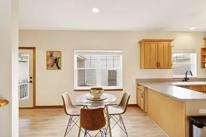 2846 Big Bluestem Parkway, Fitchburg, WI 53711 - Photo 10