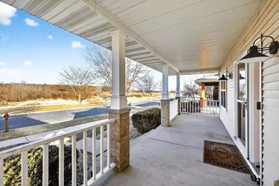 2846 Big Bluestem Parkway, Fitchburg, WI 53711 - Photo 2