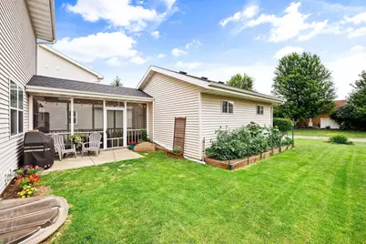 2846 Big Bluestem Parkway, Fitchburg, WI 53711 - Photo 36