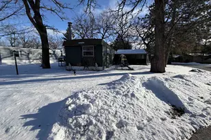 122 Falling Creek Cir, Janesville, WI 53548 - Photo 2