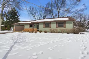 2 W Spyglass Ct, Madison, WI 53717 - Photo 4