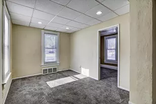 1015 Bluff St, Beloit, WI 53511 - Photo 26