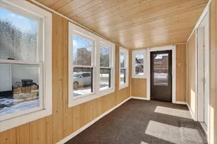 1015 Bluff St, Beloit, WI 53511 - Photo 6