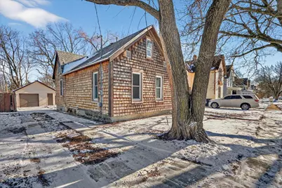 1015 Bluff Street, Beloit, WI 53511 - Photo 2