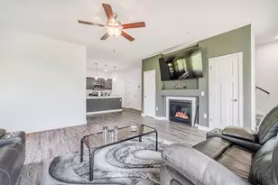 5501 Prairie Pl Dr, Mcfarland, WI 53558 - Photo 2