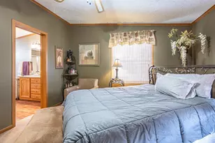 399 Oakbrook Dr, Wisconsin Dells, WI 53965 - Photo 16