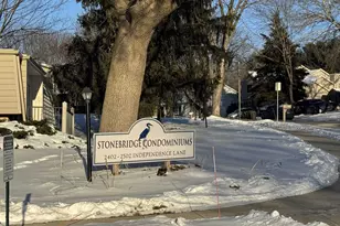 2416 Independence Ln, Madison, WI 53704 - Photo 2