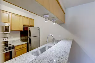 2416 Independence Ln, Madison, WI 53704 - Photo 12