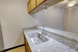 2416 Independence Ln, Madison, WI 53704 - Photo 18