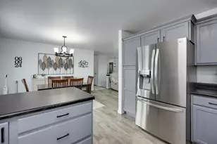 1401 Waldorf Blvd, Madison, WI 53719 - Photo 14