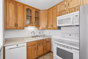 137 Belmont Rd, Madison, WI 53714 - Photo 6