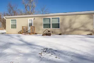 11447 S County Rd K Rd, Beloit, WI 53511 - Photo 12