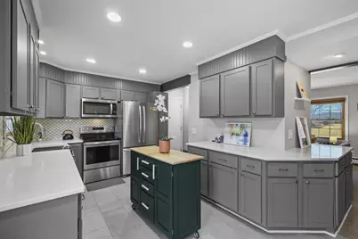 1317 Ellen Avenue, Madison, WI 53716 - Photo 4