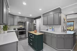 1317 Ellen Ave, Madison, WI 53716 - Photo 4