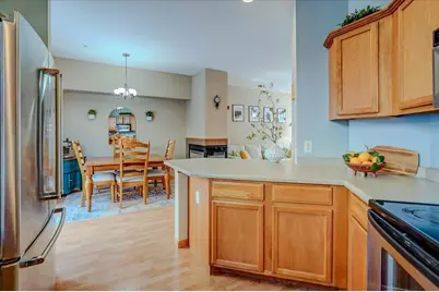 41 S Gardens Way #41, Fitchburg, WI 53711 - Photo 14