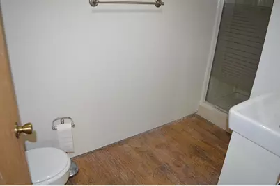 1002 Ellen Avenue, Madison, WI 53716 - Photo 18