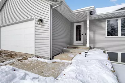 4252 Fox Hills Court, Janesville, WI 53546 - Photo 4