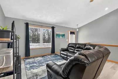 4252 Fox Hills Court, Janesville, WI 53546 - Photo 22