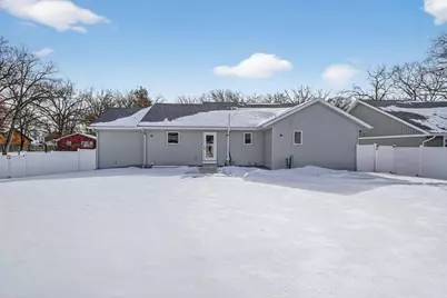 4252 Fox Hills Court, Janesville, WI 53546 - Photo 8