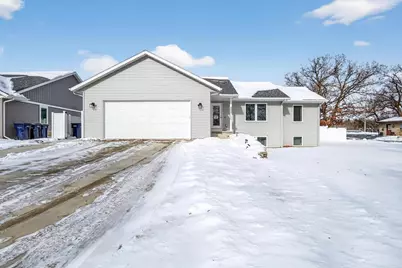 4252 Fox Hills Court, Janesville, WI 53546 - Photo 2