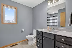 4252 Fox Hills Ct, Janesville, WI 53546 - Photo 36