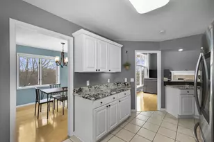 29 Weir Cir, Madison, WI 53719 - Photo 8