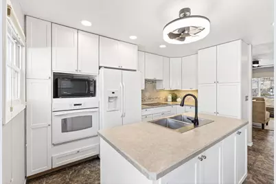 7322 Mockingbird Lane, Middleton, WI 53562 - Photo 6