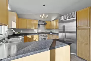 6121 Roseberg Rd, Madison, WI 53719 - Photo 10