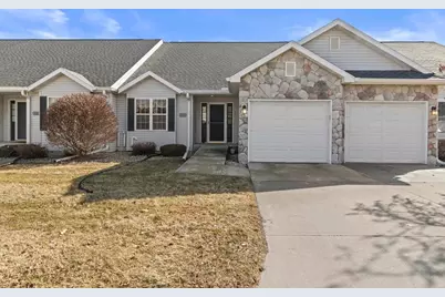 3024 Edmonton Drive, Sun Prairie, WI 53590 - Photo 2