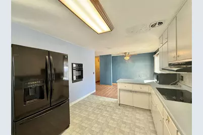 1027 Thomas Street, Janesville, WI 53545 - Photo 12