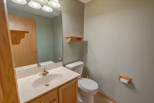 8318 Inverness Dr, Madison, WI 53717 - Photo 34