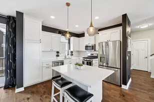 9395 Old Sauk Rd, Middleton, WI 53562 - Photo 8