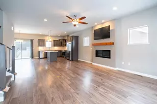 9913 Autumn Breeze Rd, Madison, WI 53562 - Photo 6