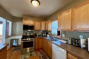 938 Benton Ave, Janesville, WI 53545 - Photo 18