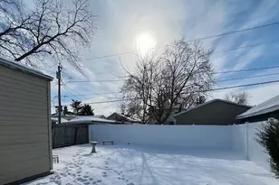 938 Benton Ave, Janesville, WI 53545 - Photo 6